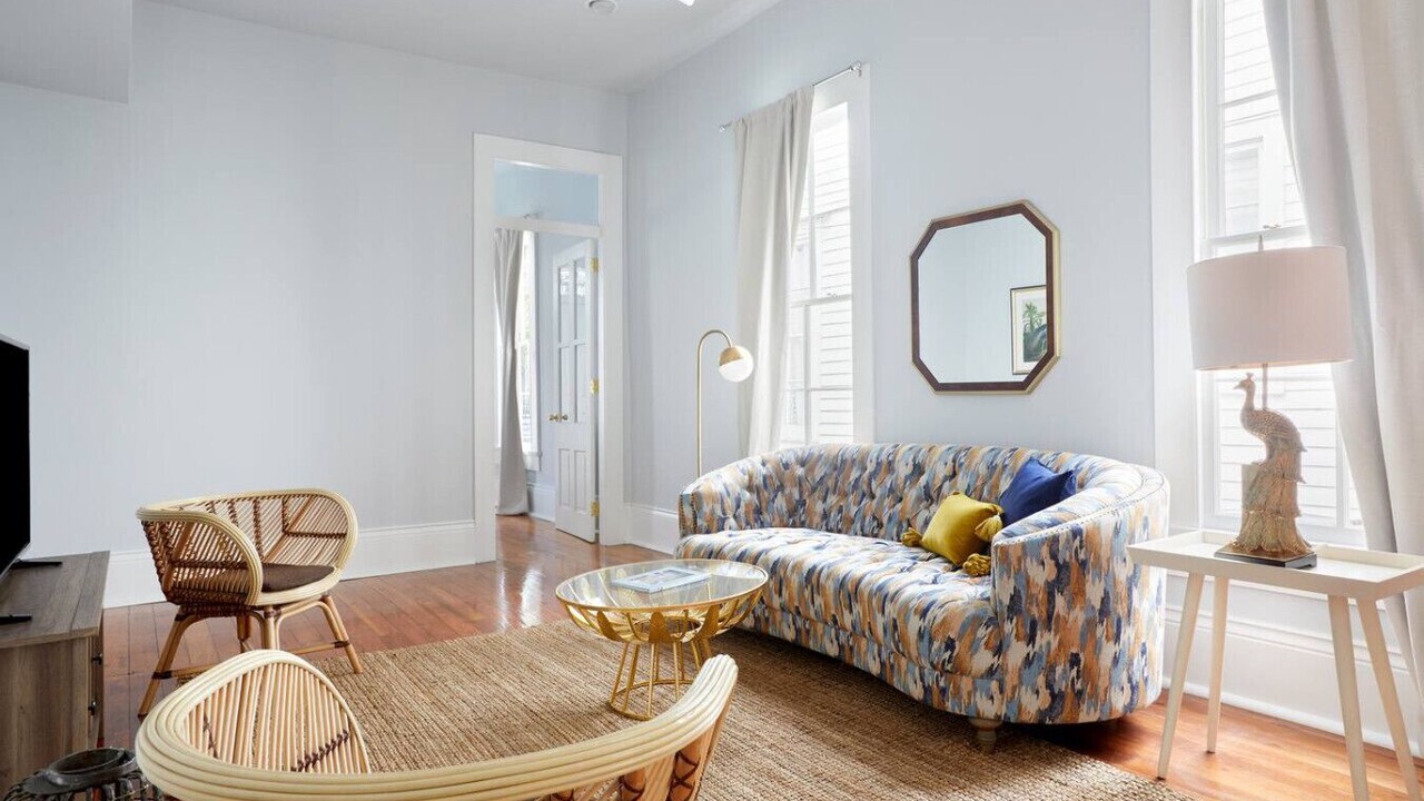 Photo of Livingroom in Uptown Historic District