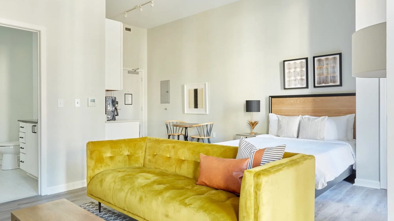 Photo of Livingroom in Central Business District