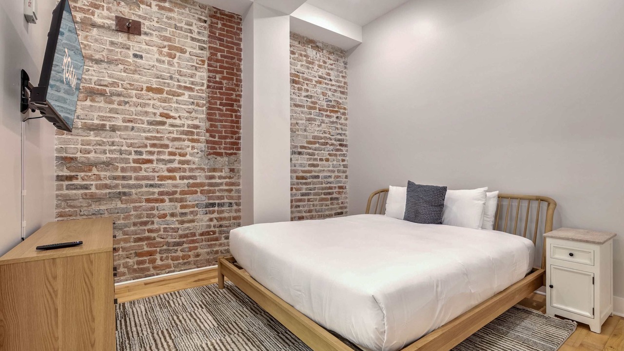 Photo of Bedroom in Lower Garden District