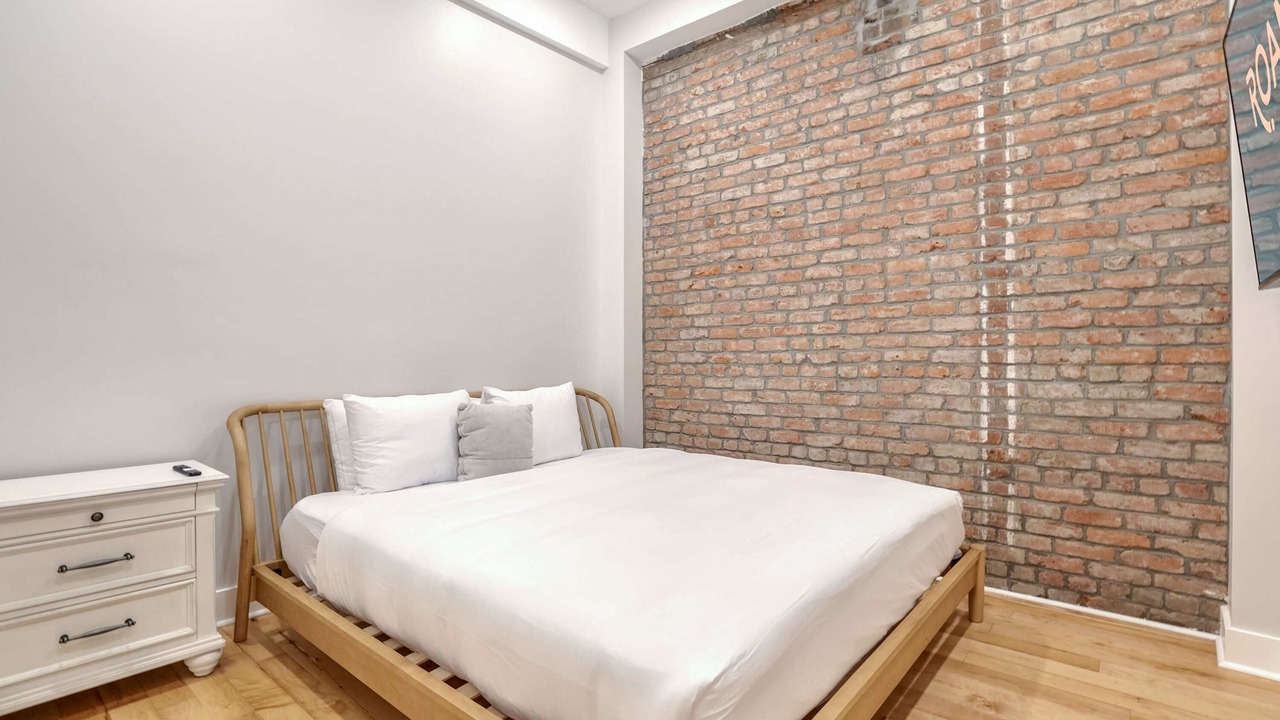 Photo of Bedroom in Lower Garden District