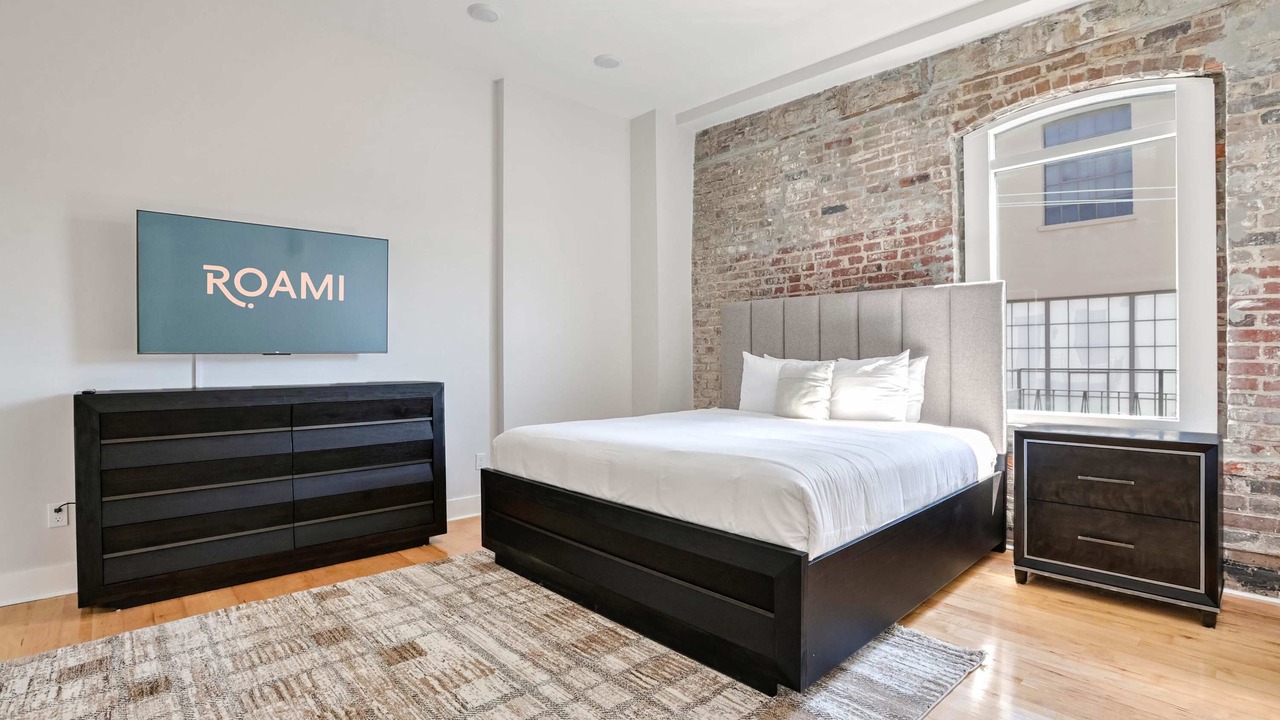 Photo of Bedroom in Arts/Warehouse District