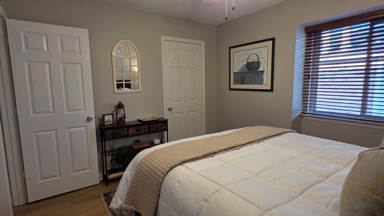 Photo of Bedroom in Gonzales