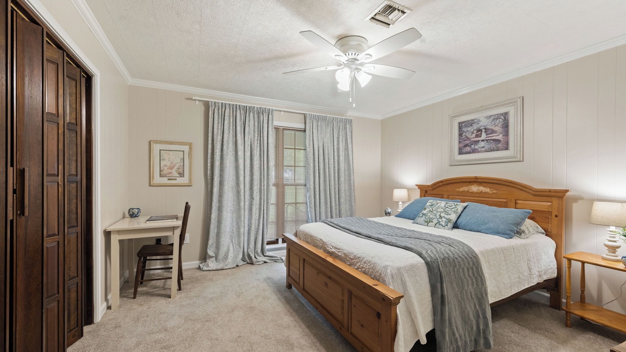 Photo of Bedroom in Broussard