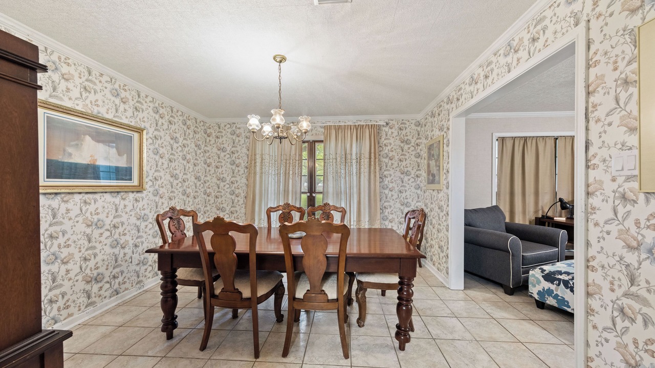 Photo of Others in Broussard
