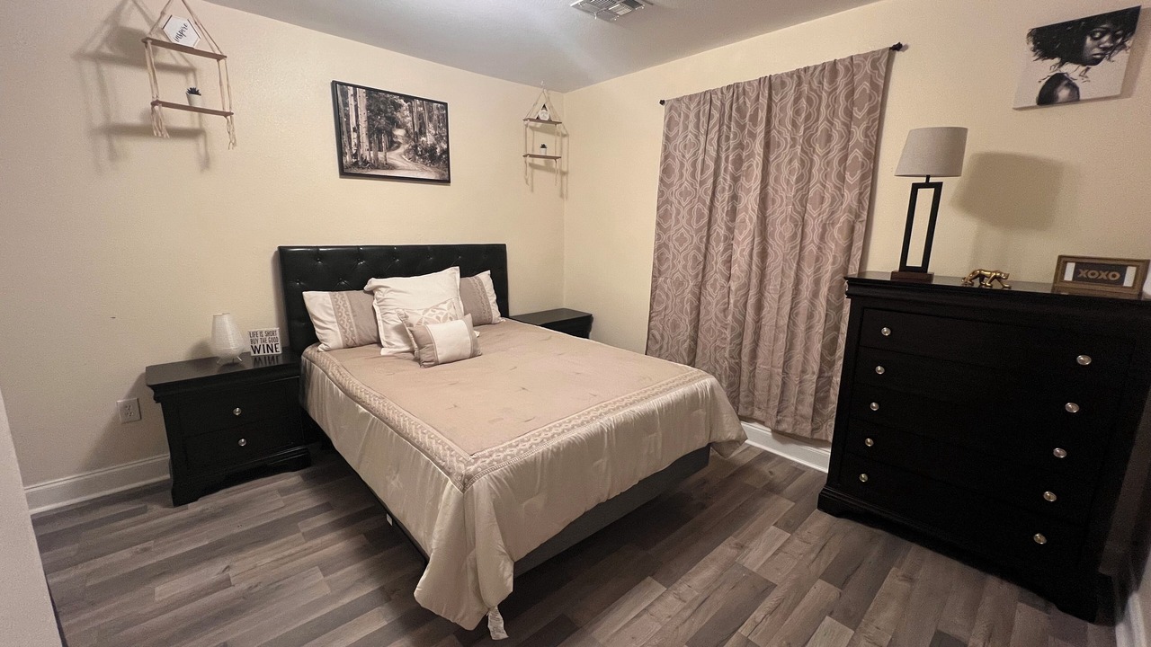 Photo of Bedroom in Dixon