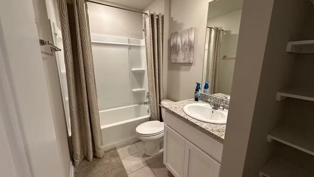 Photo of Bathroom in Broussard