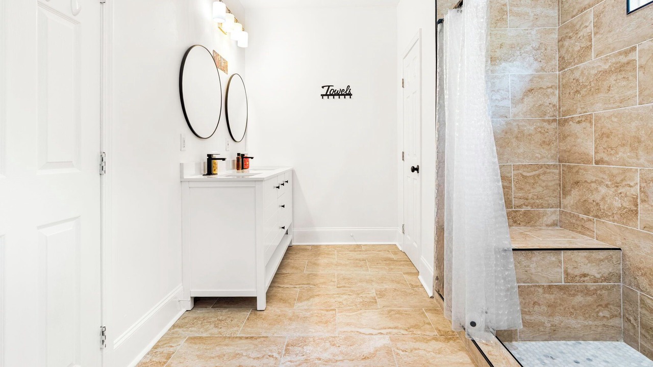 Photo of Bathroom in Central City
