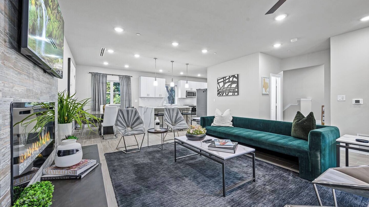 Photo of Livingroom in Old East Dallas
