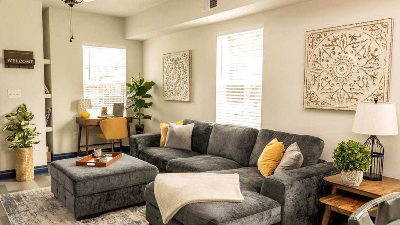 Photo of Livingroom in Whitney