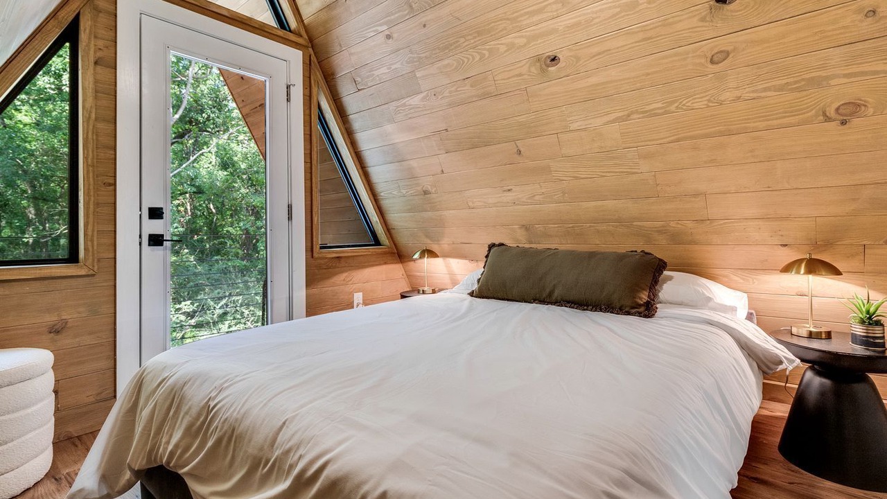 Photo of Bedroom in New Iberia
