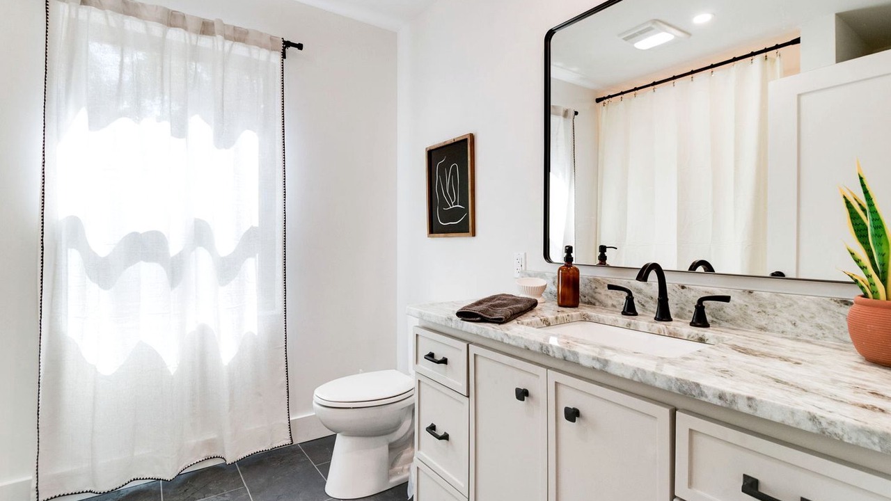 Photo of Bathroom in New Iberia