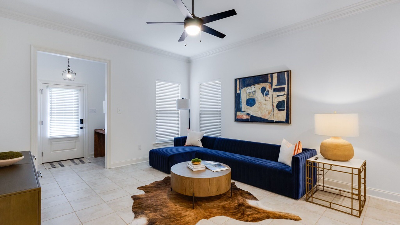Photo of Livingroom in Milton