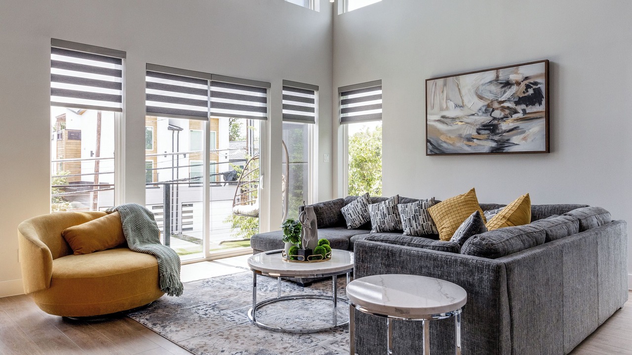 Photo of Livingroom in West Dallas