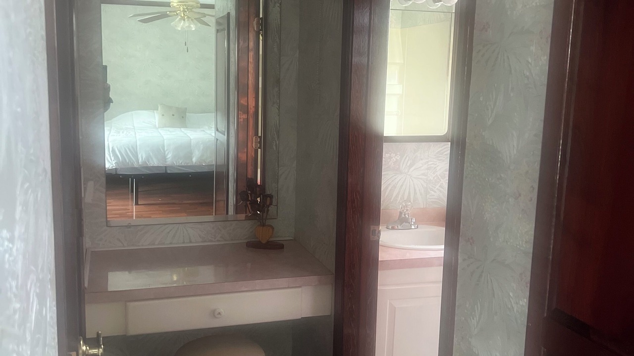 Photo of Bathroom in Cut Off