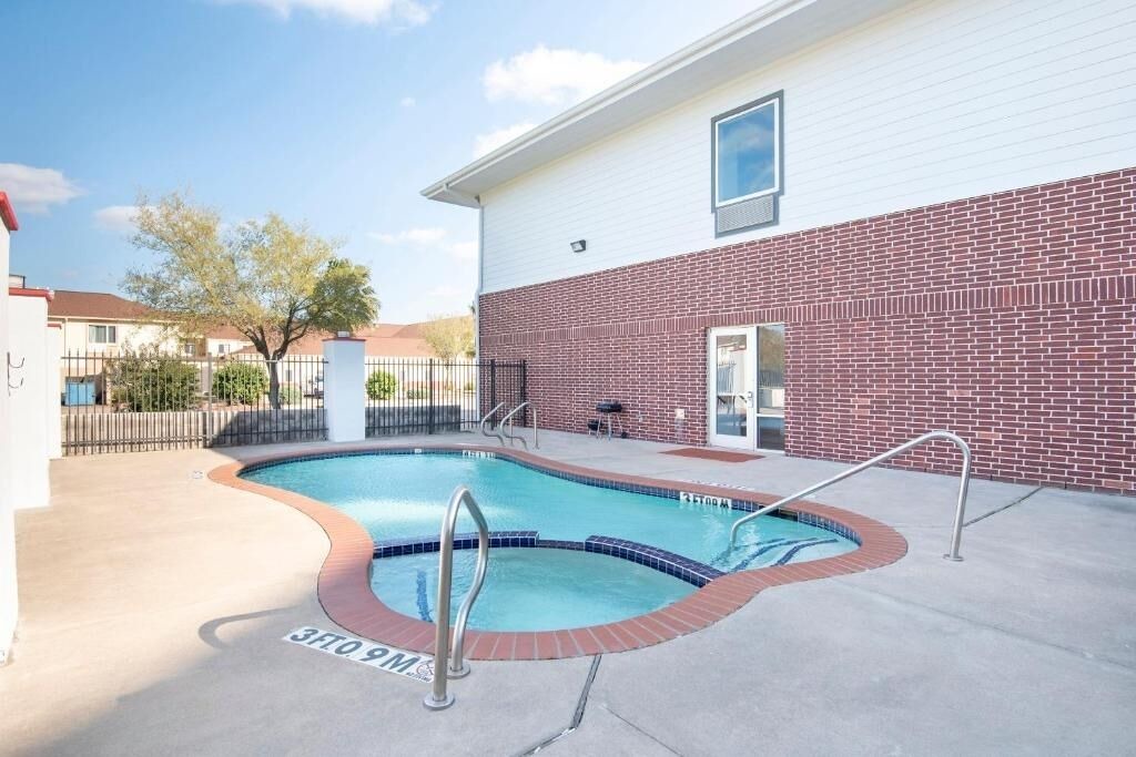 Photo of Outdoor in Clute