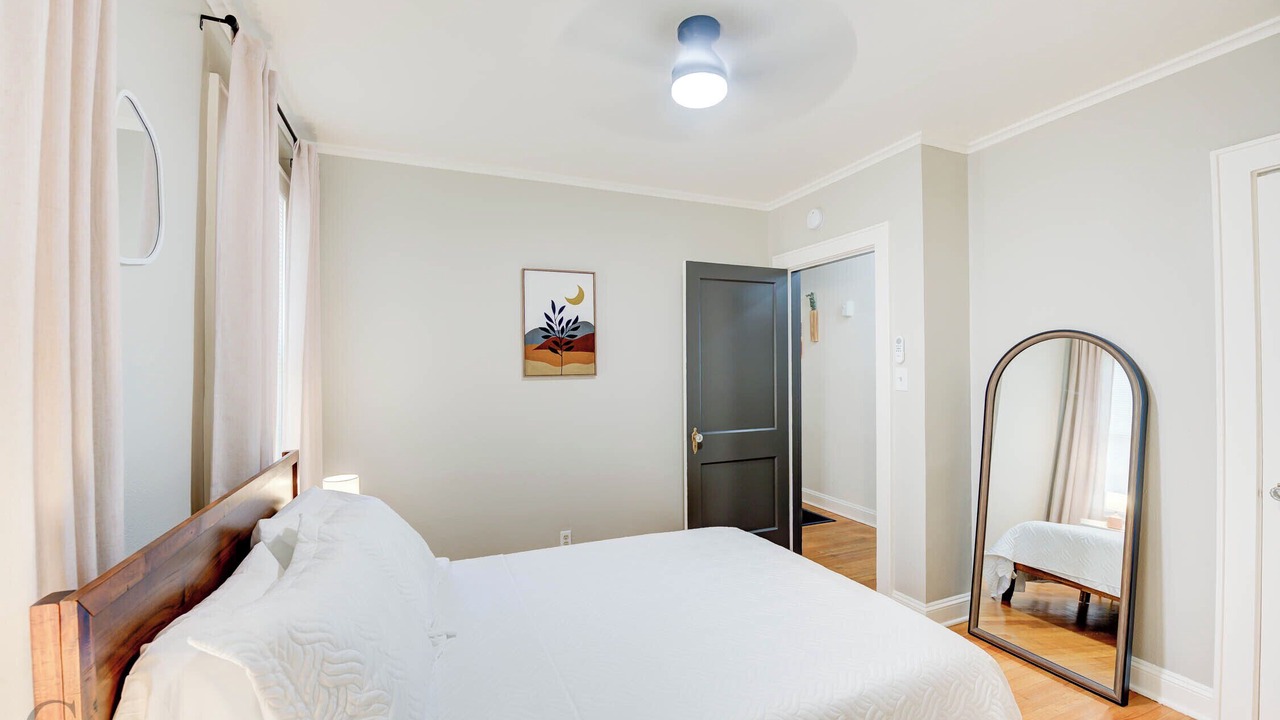 Photo of Bedroom in Highland Historic District