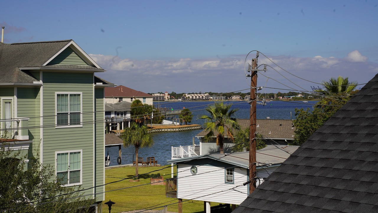 Photo of Others in Clear Lake Shores
