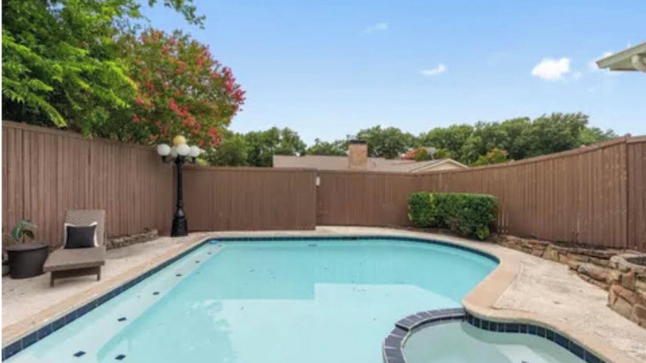 Photo of Outdoor in Lake Highlands