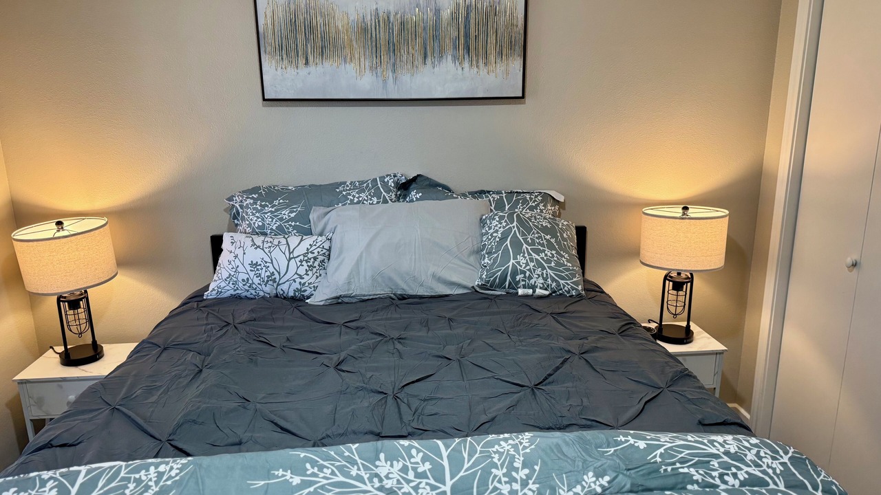 Photo of Bedroom in Garland