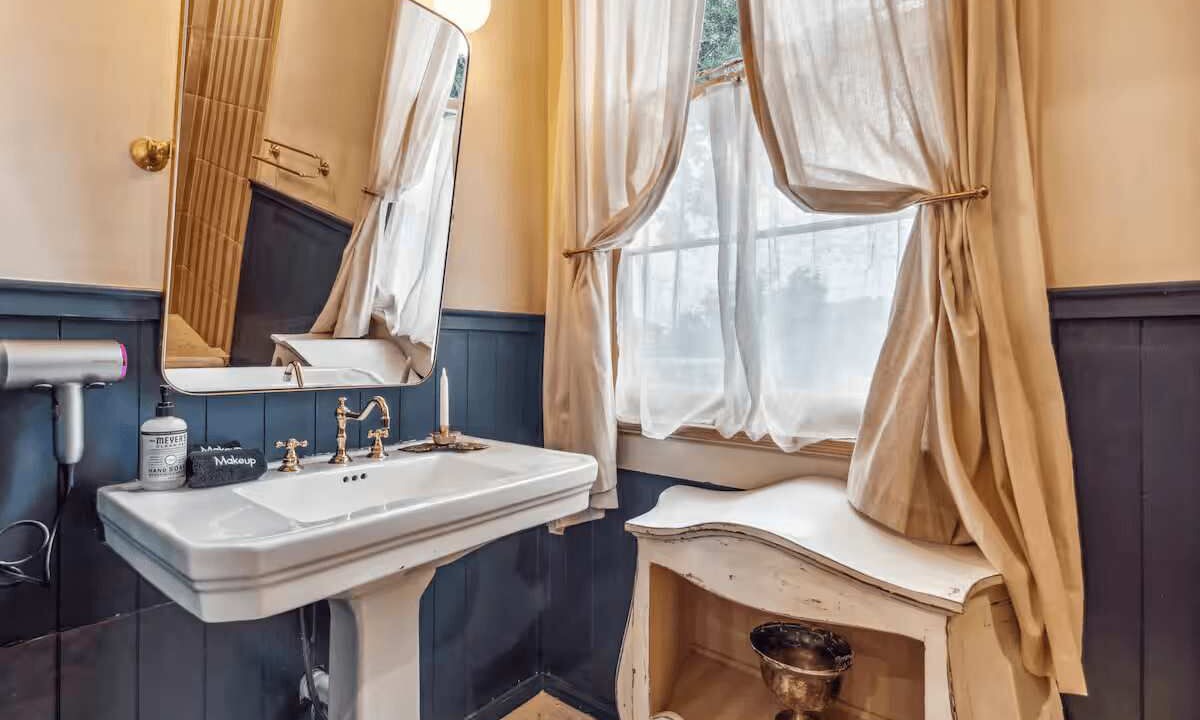 Photo of Bathroom in Faubourg Lafayette