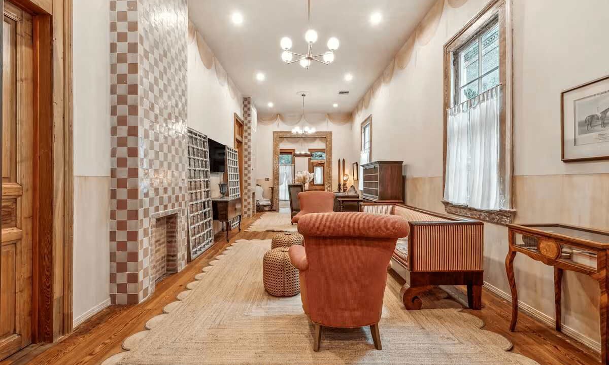 Photo of Livingroom in Faubourg Lafayette