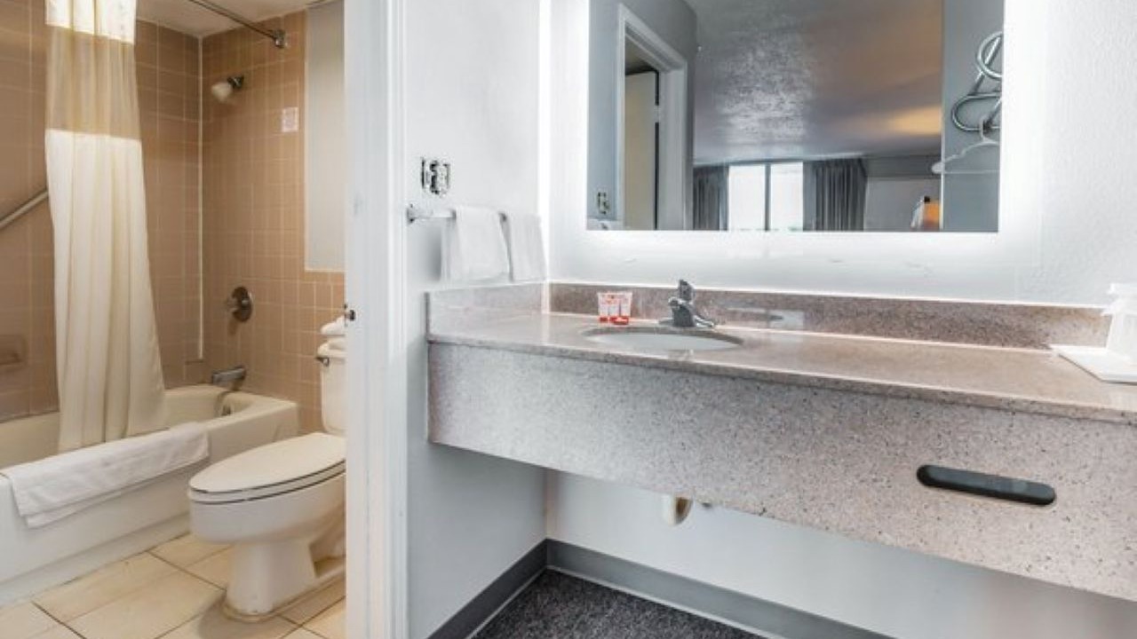 Photo of Bathroom in Jennings