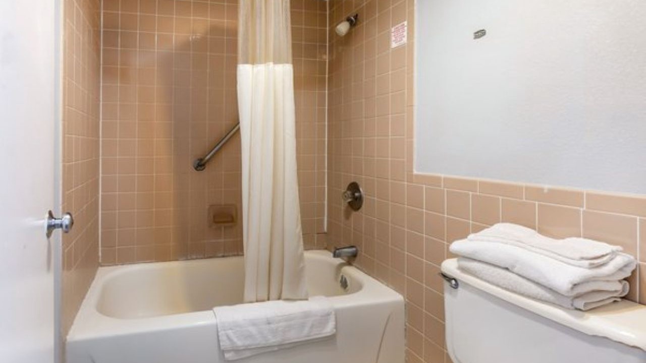 Photo of Bathroom in Jennings