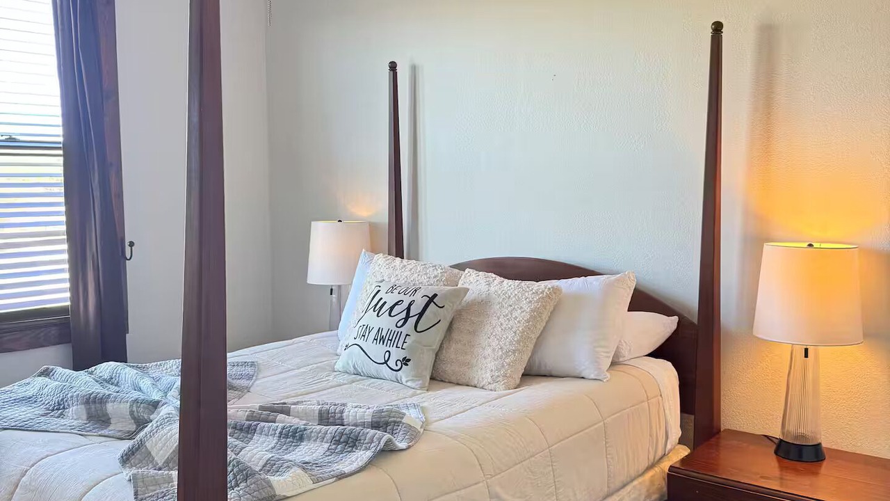 Photo of Bedroom in Era
