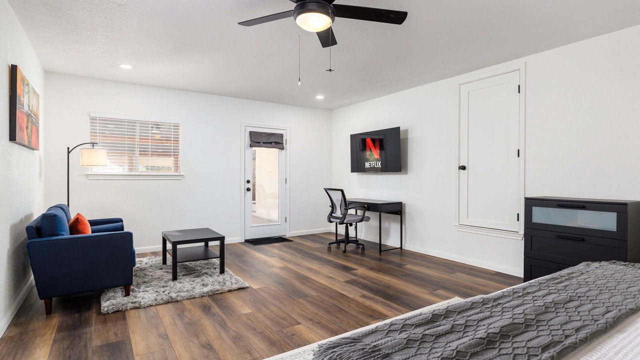 Photo of Bedroom in Midtown