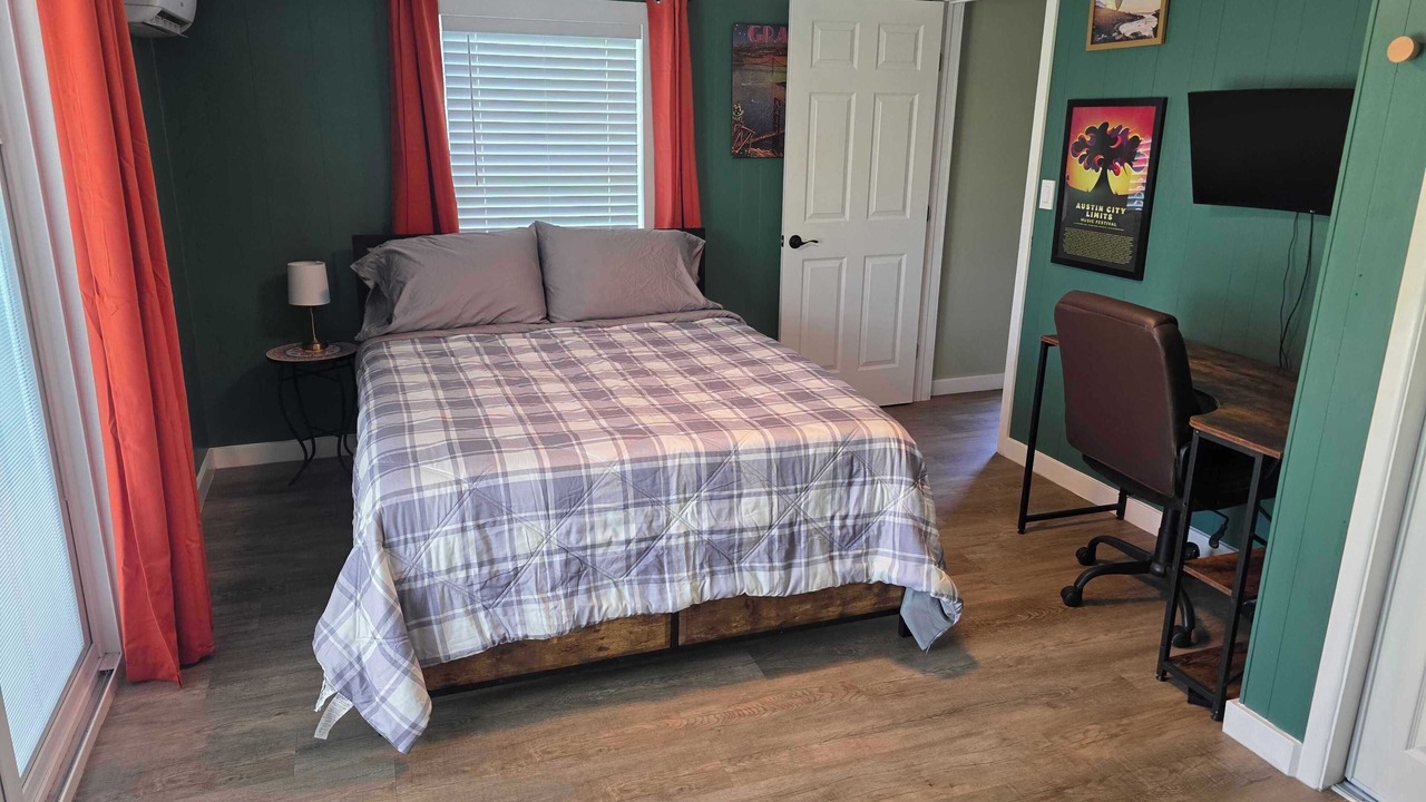 Photo of Bedroom in West Oak Hill