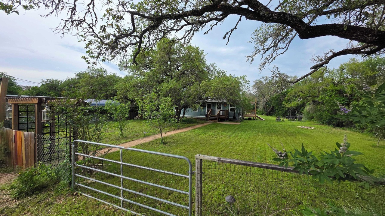 Photo of Outdoor in West Oak Hill