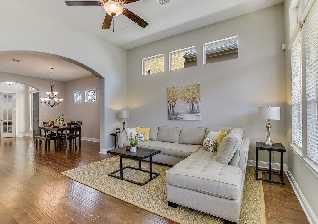 Photo of Livingroom in Lakeway