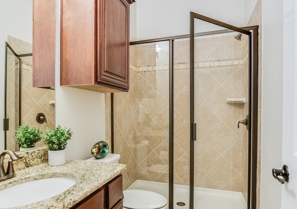 Photo of Bathroom in Lakeway