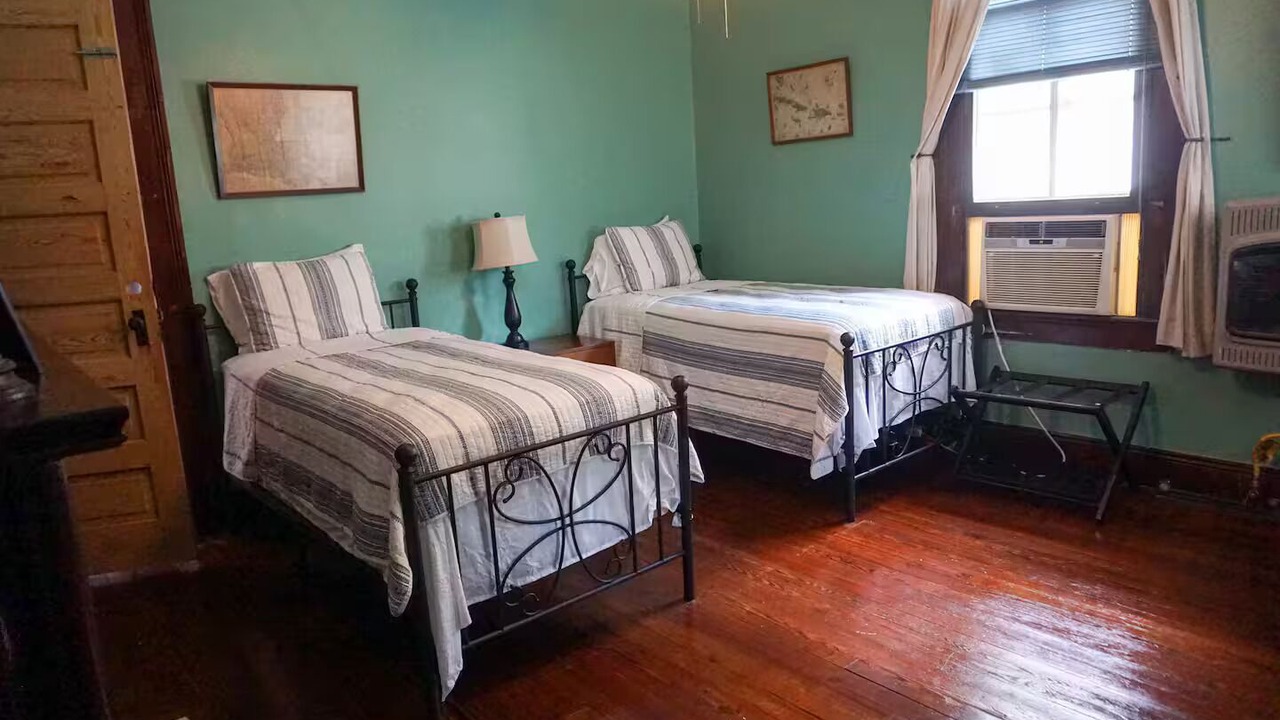 Photo of Bedroom in Carrollton