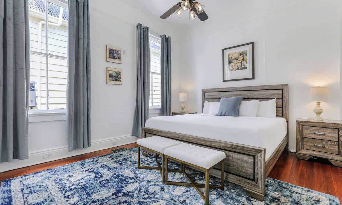 Photo of Bedroom in Freret