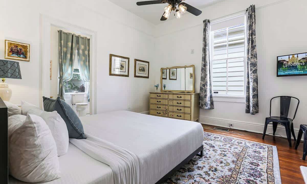 Photo of Bedroom in Freret
