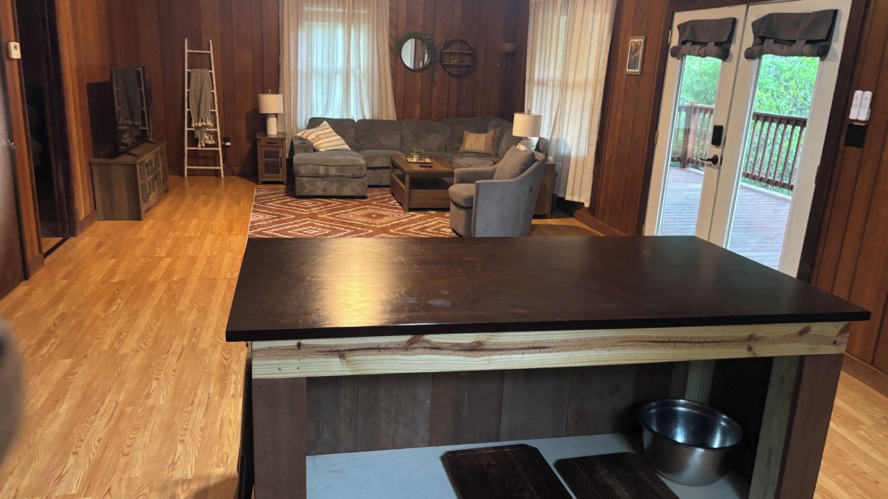 Photo of Livingroom in Lucedale