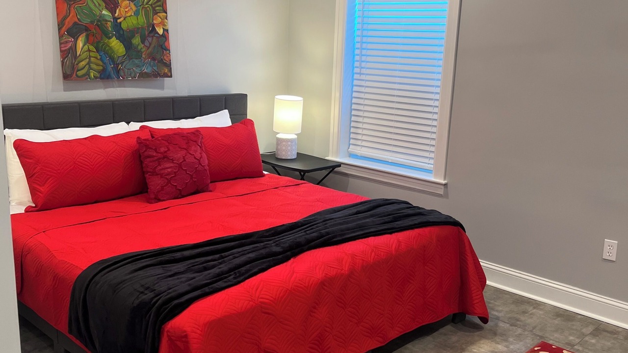 Photo of Bedroom in Pascagoula
