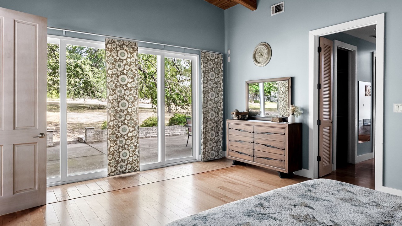 Photo of Bedroom in Brushy Creek