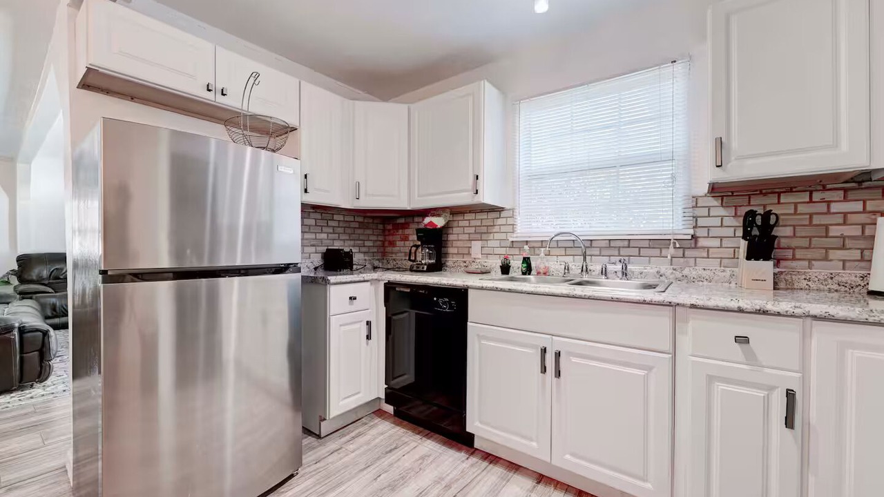 Photo of Kitchen in Chestnut