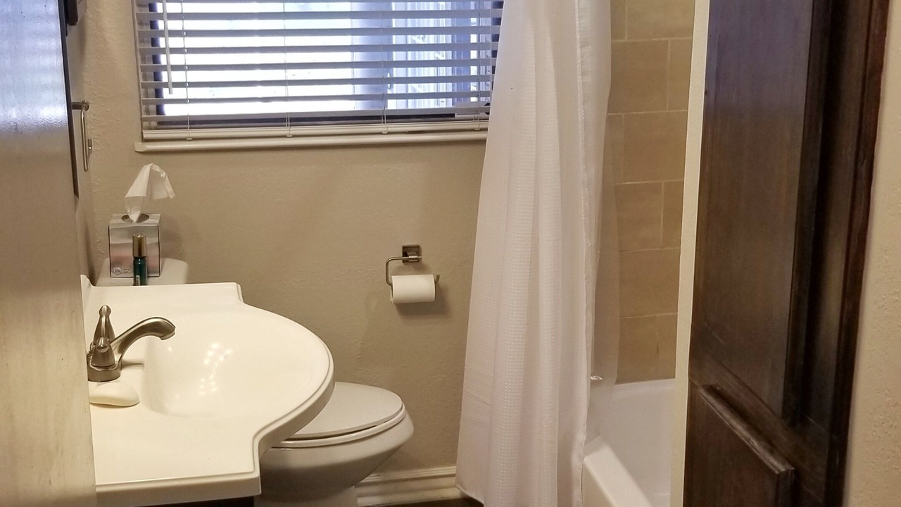 Photo of Bathroom in Shearer Hills - Ridgeview