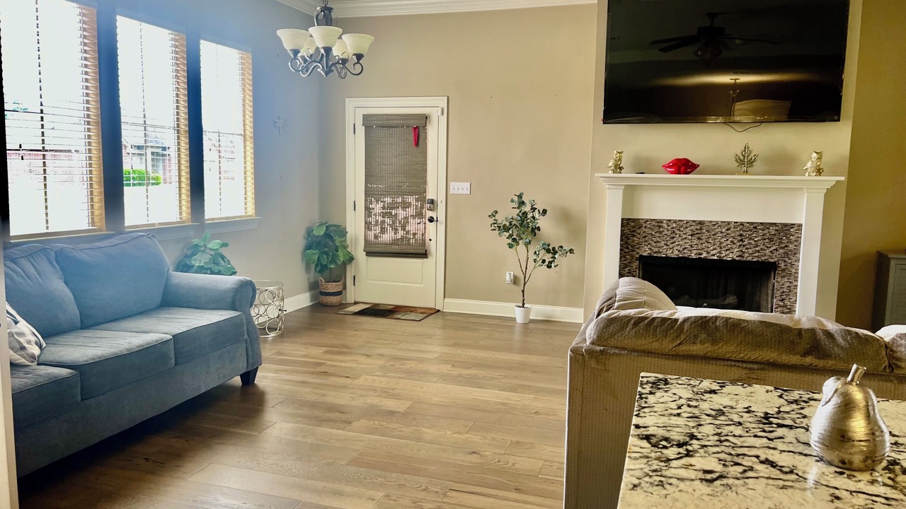 Photo of Livingroom in Gonzales