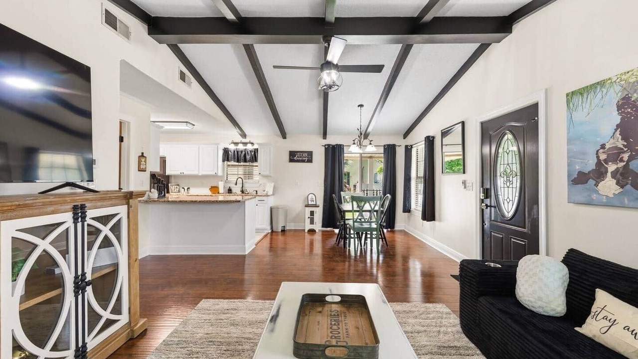 Photo of Livingroom in Carencro