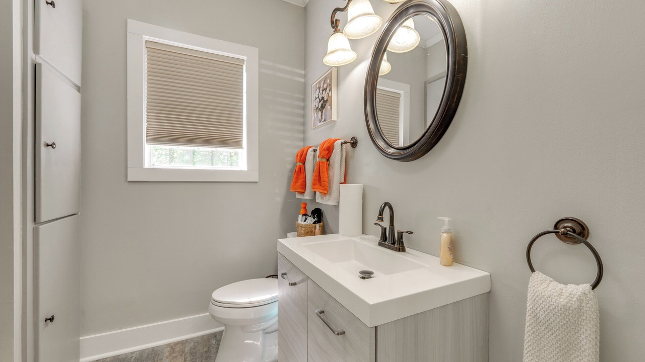 Photo of Bathroom in Alexandria