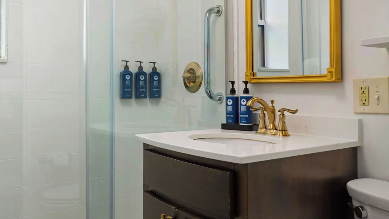 Photo of Bathroom in Faubourg Lafayette