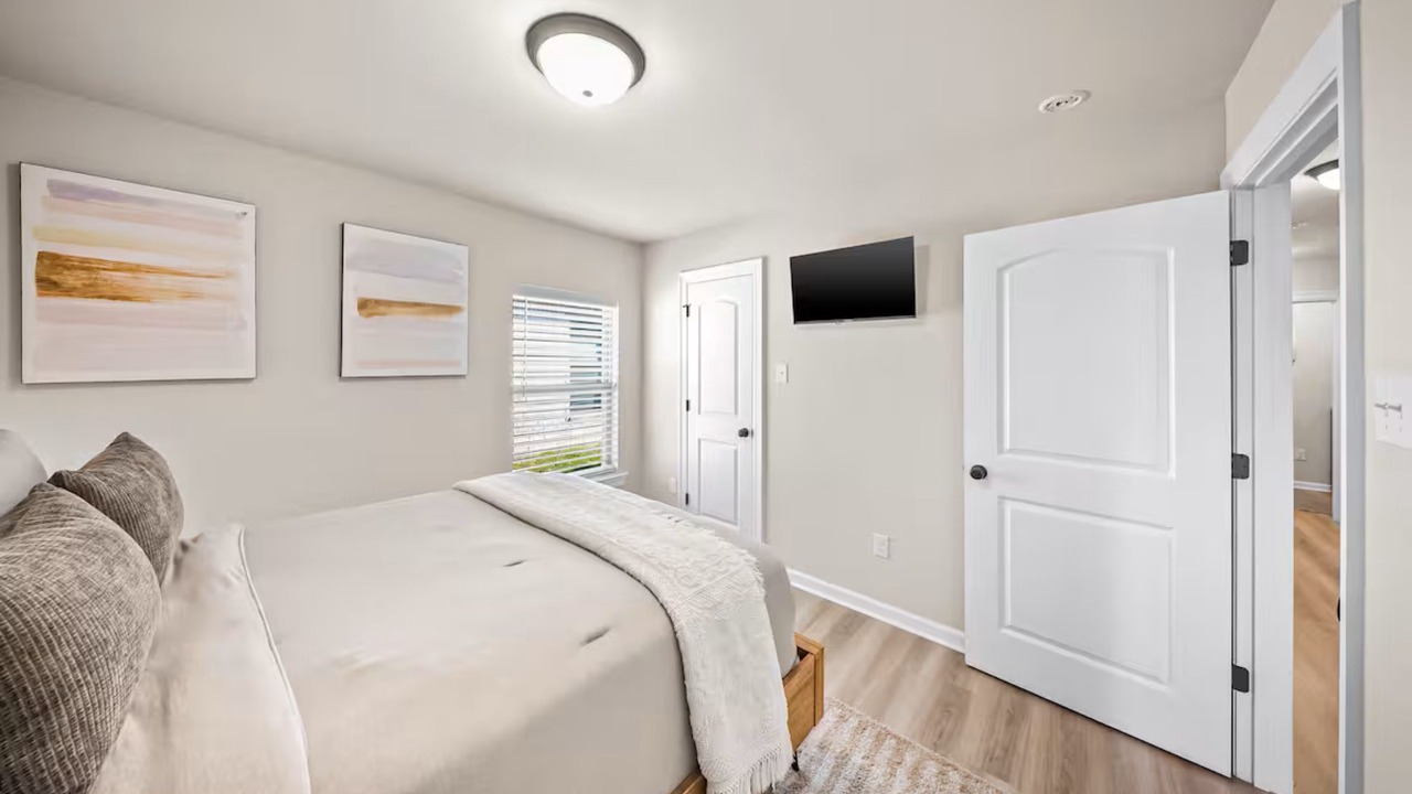 Photo of Bedroom in Denham Springs