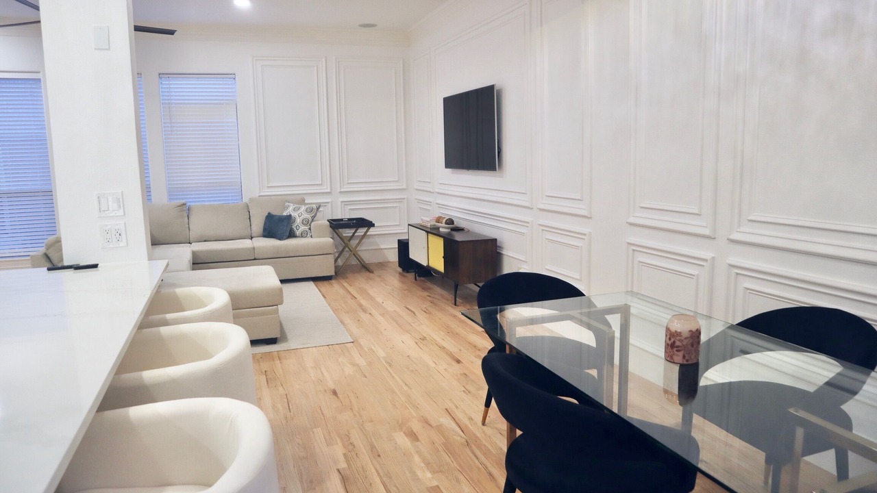 Photo of Livingroom in Knox - Henderson