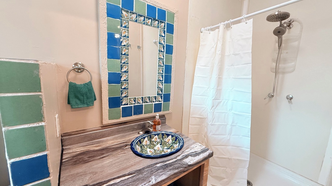 Photo of Bathroom in Cut Off