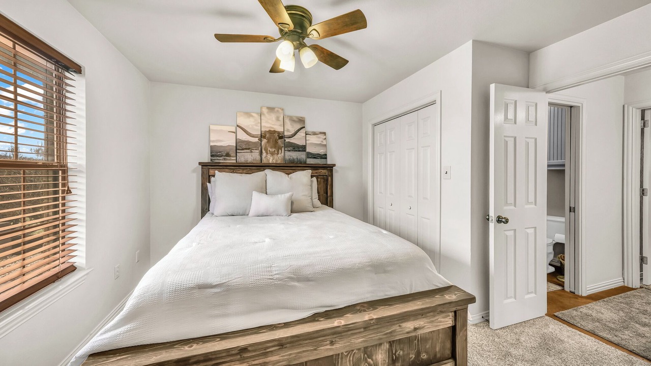 Photo of Bedroom in Dennis