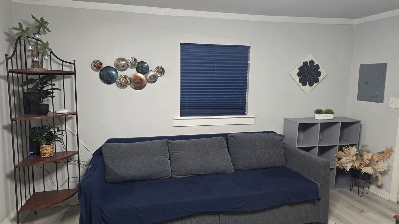 Photo of Livingroom in Handley